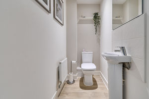 Downstairs w/c- click for photo gallery